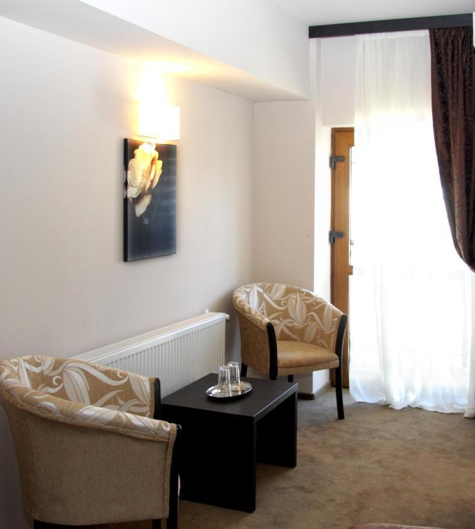 Hotel King Targoviste Cameră foto